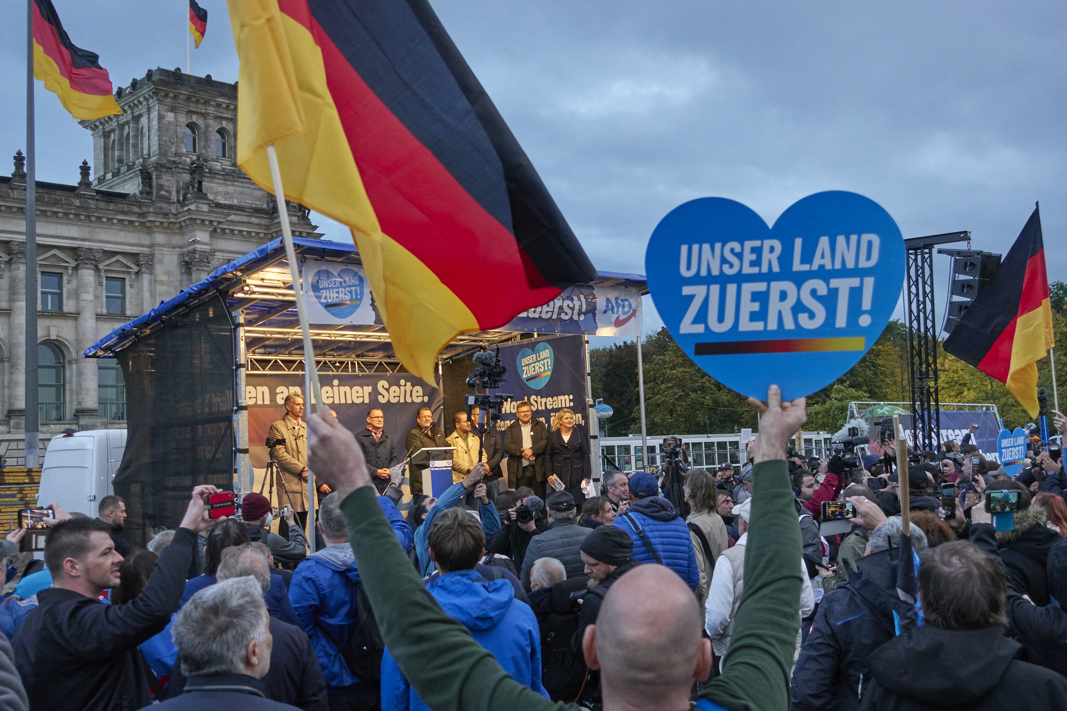 Right-wing protest against the German government's Ukraine policy.